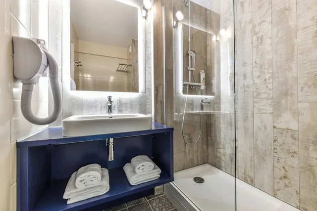 Room, Double Bed, Country Side View, Sofa، Ibis Styles La Rochelle Thalasso Chatelaillon 10/10