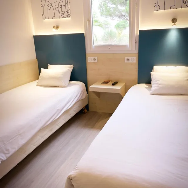 غرفة بسريرين منفصلين، KYRIAD PERPIGNAN NORD - RIVESALTES 2/9