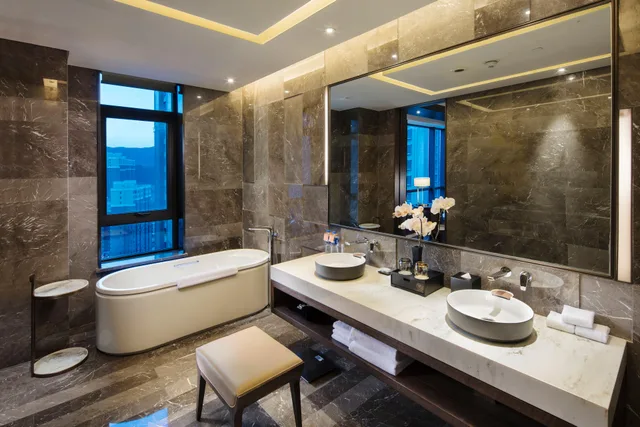 غرفة بريميوم بسرير كينج، HUALUXE Hotels and Resorts Zhangjiakou 1/1