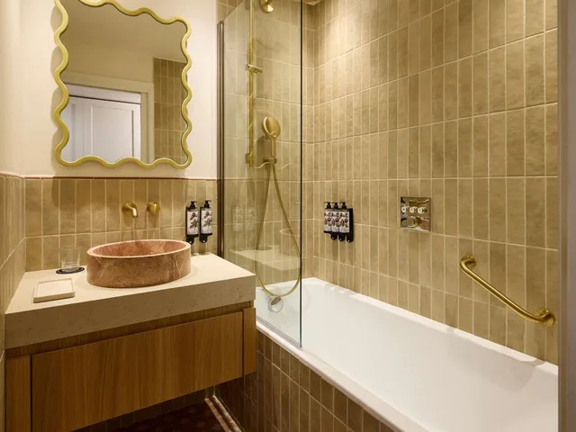 Deluxe, Twin Beds, Pool Side، Grand Hotel Roi Rene Aix - MGallery Collection 2/2