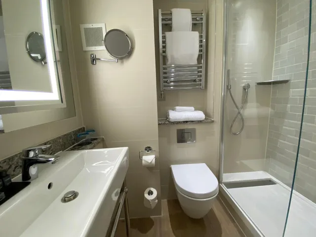 غرفة سوبيريور بسريرين منفصلين، The Castle Hotel Windsor 2/2