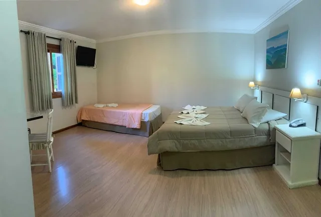 غرفة ديلوكس ثلاثية بسرير مزدوج وسرير فردي، Zermatt Hotel 6/8
