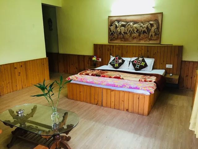 Super, Deluxe, King Bed، Devdhar Hilltop Cottages 1/2