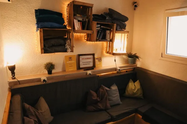 غرفة بسريرين منفصلين بحمام مشترك، Hostel One Paralelo 2/2