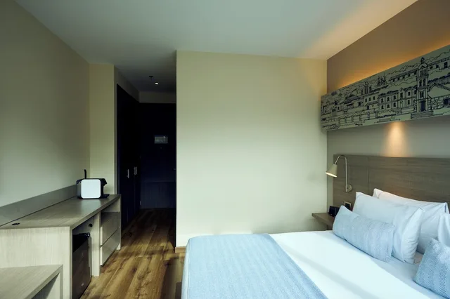 غرفة بسرير كوين، Hotel bh Usaquen 1/10