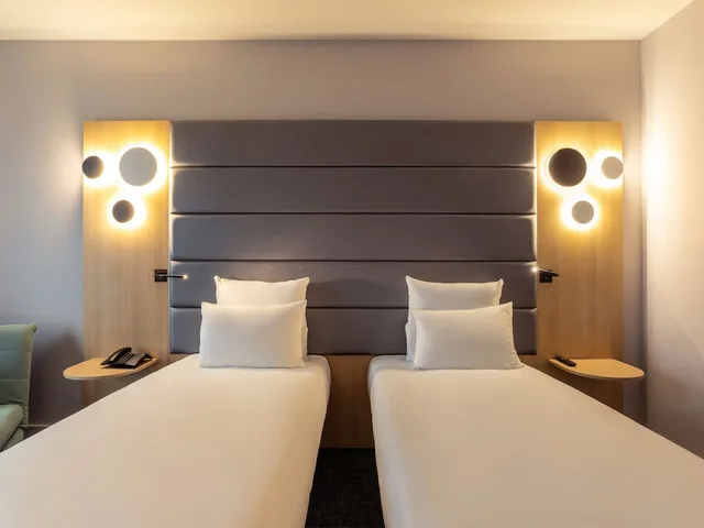 غرفة سوبيريور بسريرين منفصلين، Novotel Brussels Centre Midi Station 2/6