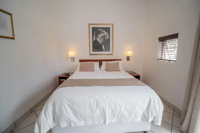 غرفة كومفورت بسرير مزدوج وسرير فردي، Broadway Guesthouse 1/5