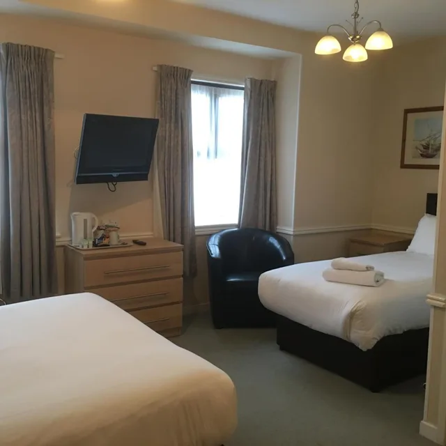 Family, Multiple Beds، Best Western Weymouth Hotel Rembrandt 2/9