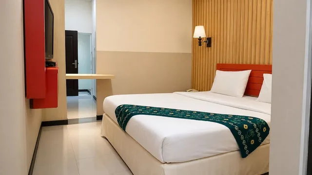 غرفة قياسية مفردة بسرير كينج للمدخنين، Queen City Hotel 1/2