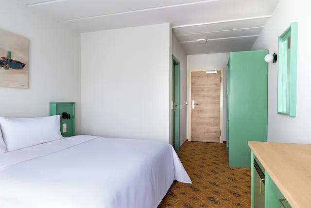 غرفة قياسية بسريرين منفصلين بشرفة، Ifa Schoneck Hotel & Ferienpark 1/9
