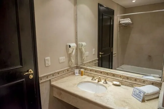 جناح بسرير كينج، Howard Johnson By Wyndham Resort Pilar 4/4
