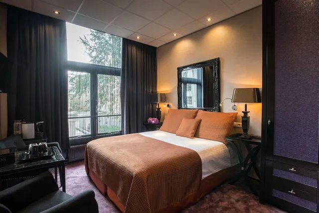 غرفة قياسية بسريرين منفصلين بإطلالة على القناة، HAMPSHIRE BOUTIQUE HOTEL SEBASTIANS 2/6