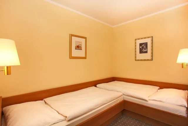 غرفة سوبيريور بسرير مزدوج وسريرين منفصلين بإطلالة على الجبل، H Plus Hotel Willingen 5/10