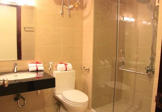 غرفة سوبيريور ثلاثية بسرير مزدوج وسرير فردي، Hong Thien 1 Hotel 4/5