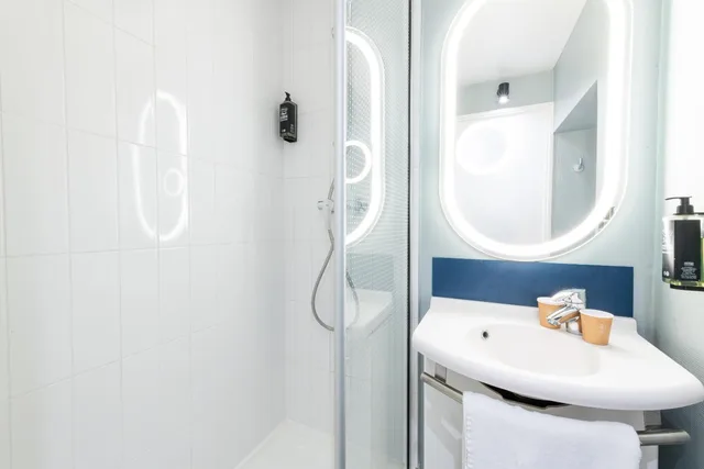 Standard, 1 Double and 1 Single Bed, Sofa, ibis Paris Italie Tolbiac 13ème 7/7