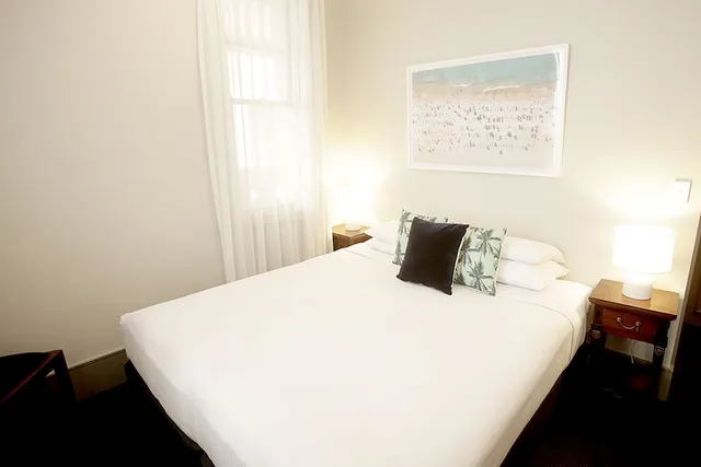 غرفة بسرير كوين، HOTEL BONDI 2/3