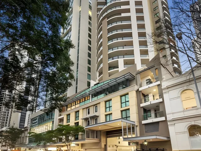 شقة تنفيذية بشرفة بغرفتي نوم، Quest River Park Central 1/1