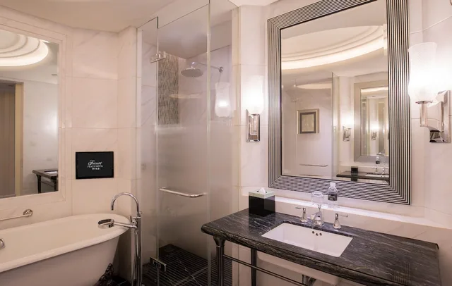 Fairmont Gold, King Bed, Executive Level، FAIRMONT PEACE HOTEL 4/5