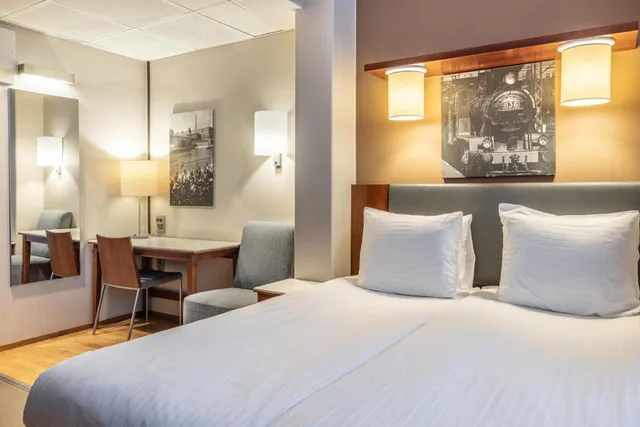 Room, Queen Bed, Holiday Inn Tampere Central Station 5/7