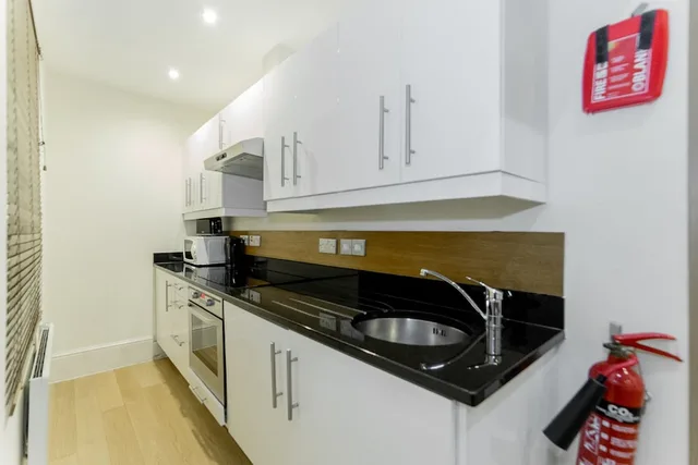 استوديو سوبيريور بسرير مزدوج وسرير فردي بمطبخ، Hyde Park Superior Apartments 5/5