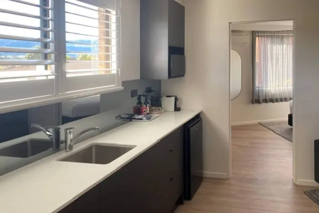 استوديو عائلي بسرير كوين وسرير فردي بغرفتين مع أريكة، Quality Hotel City Centre 9/9