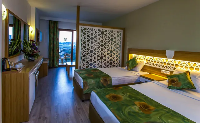 غرفة عائلية بغرفتي نوم، Eftalia Splash Resort 2/2