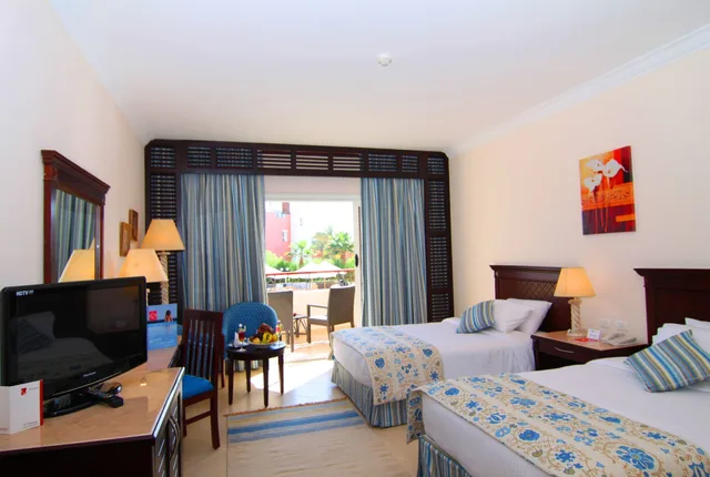 غرفة سوبيريور بسرير مزدوج بإطلالة على الحديقة، Amwaj Oyoun Resort and Spa 2/10