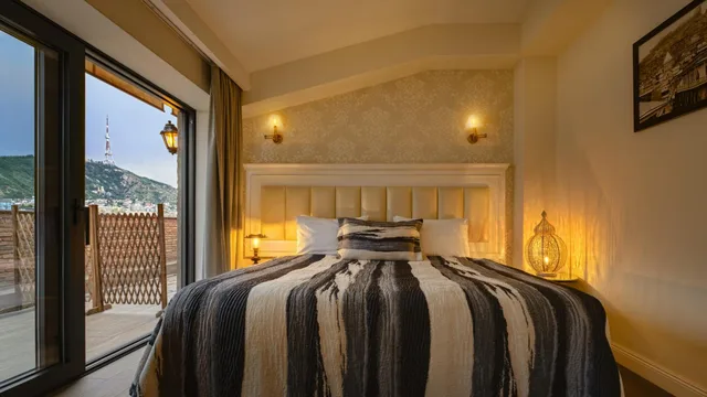 Junior Suite, Balcony, Passport Hotel 2/7