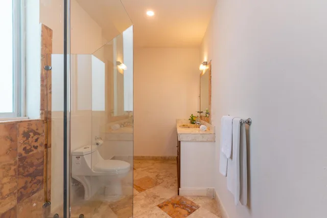 جناح جونيور، Villa Palmeras 4/4