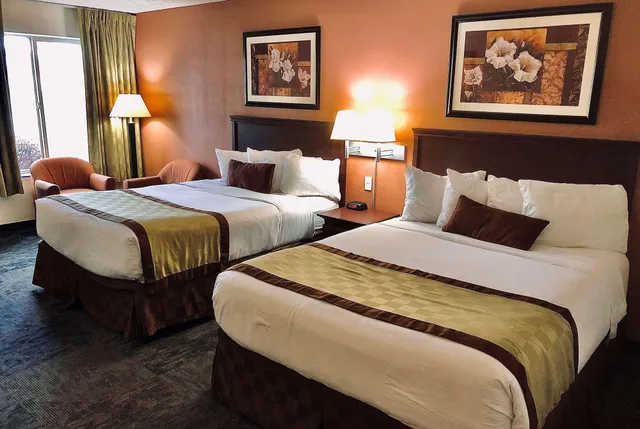 Efficiency, 2 Queen Beds، Ramada By Wyndham Spokane Valley 1/4