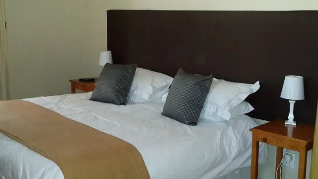 كوخ فاخر، Lanseria Country Estate 9/10