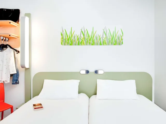 غرفة بسرير مزدوج، ibis Budget Clermont Ferrand Centre Montferrand 1/4
