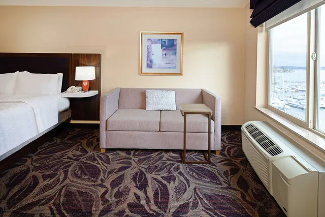 جناح استوديو، Hampton Inn Suites Bremerton 3/5