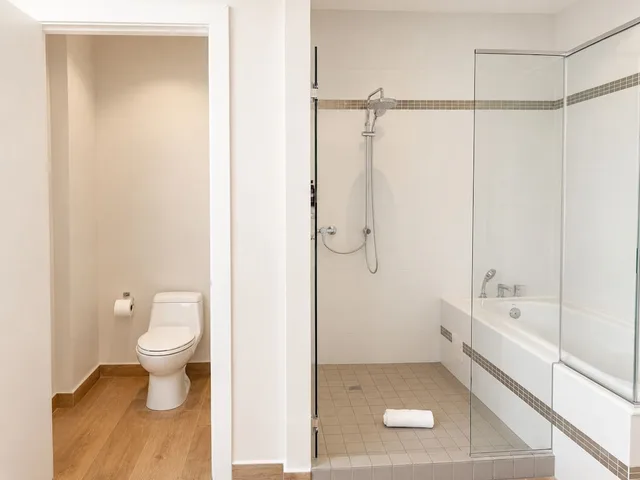 جناح جونيور بسرير كينج مع أريكة، Hotel Mio Panama 10/10