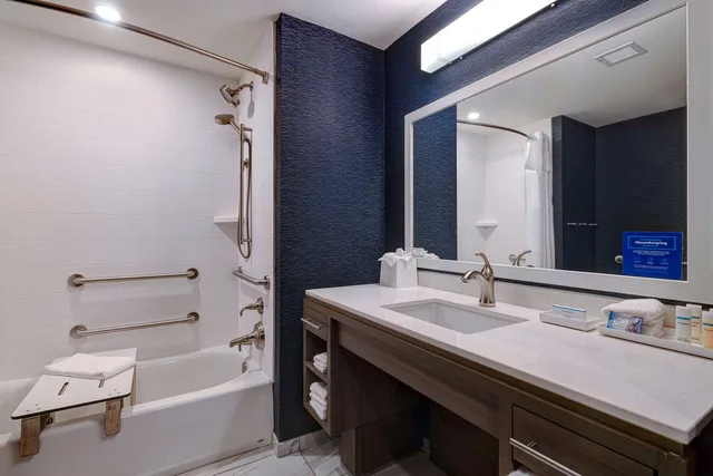 جناح استوديو بسرير كينج لذوي الإعاقة، Home2 Suites by Hilton Nashville MetroCenter 3/3