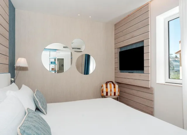 غرفة كلاسيكية بسرير كوين، Hotel Tirrenia 1/2