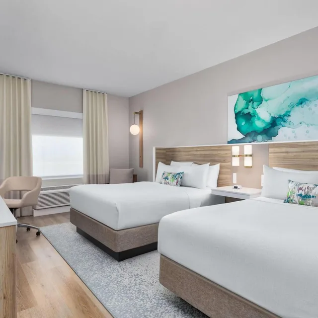 Room, King Bed, 2 Queen Beds, Wyndham Garden Anna 2/7