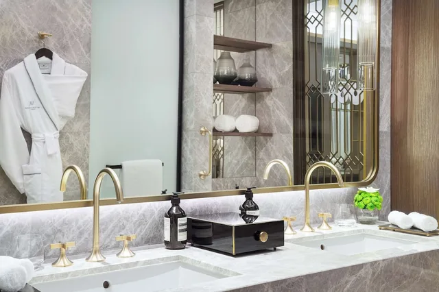 جناح عائلي ديلوكس بسرير كينج بغرفتي نوم، Waldorf Astoria Kuwait 6/6