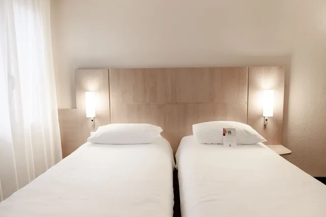 غرفة قياسية بسريرين منفصلين، Ibis Lille Centre Grand Place 2/8