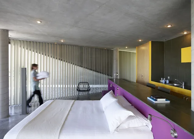 جناح جونيور بسرير كوين، Leivatho Hotel 4/7