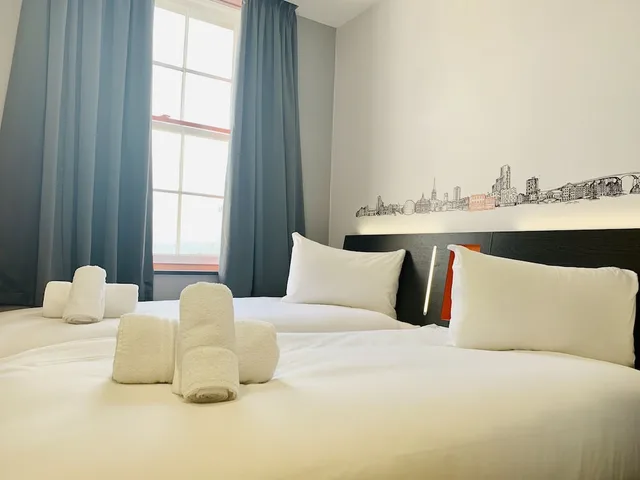 غرفة بسريرين منفصلين، easyHotel Ipswich Town Centre 4/10