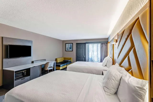 غرفة بسريرين كوين لذوي الإعاقة، The Wander Hotel, a Ramada by Wyndham 2/6