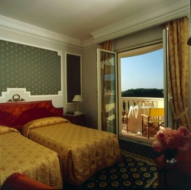 Family, 4 Beds, Grand Hotel Vanvitelli 4/4