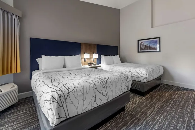 غرفة قياسية بسريرين كوين بشرفة، Best Western Denver East 5/10