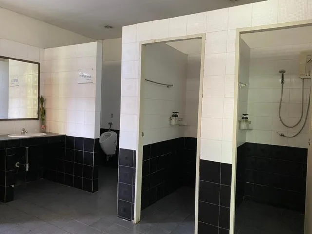 غرفة بسرير مزدوج بحمام مشترك، Lamphu House Bangkok 3/3