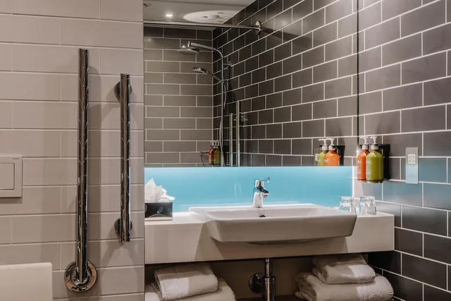غرفة قياسية بسرير كوين لذوي الإعاقة، Holiday Inn Express Liverpool Central an IHG Hotel 3/3