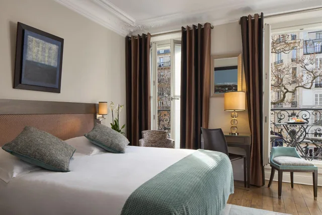 Deluxe, Double Bed, Arc De Triomphe View, Balcony، Hotel La Regence Etoile 2/7