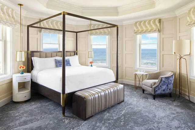 جناح سيغنتشر بسرير كينج بإطلالة على البحر بغرفة نوم واحدة، The Ritz Carlton Half Moon Bay 1/10