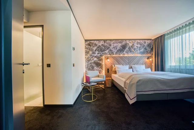 جناح جونيور بسرير مزدوج مع أريكة، Salzburg Messe 6/9