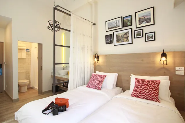Duo, Deluxe, Twin Beds، Lub d Manila Makati 4/10